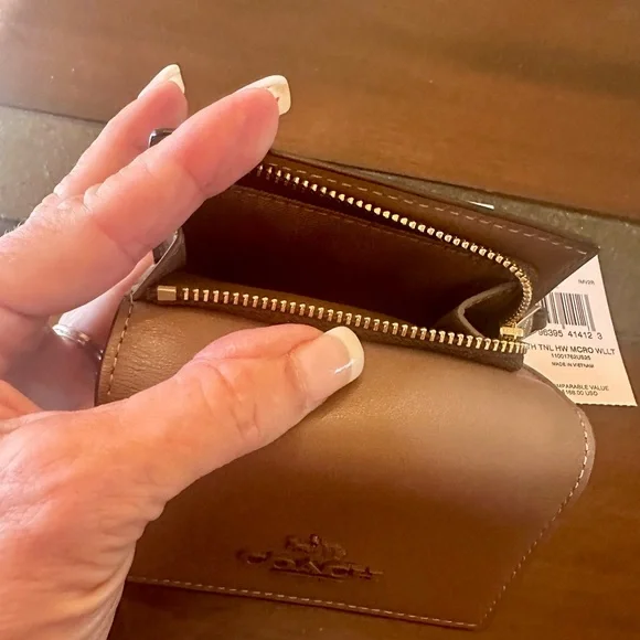 Coach Dark Stone Micro Wallet NWT Tonal Hardware - Picture 10 of 10